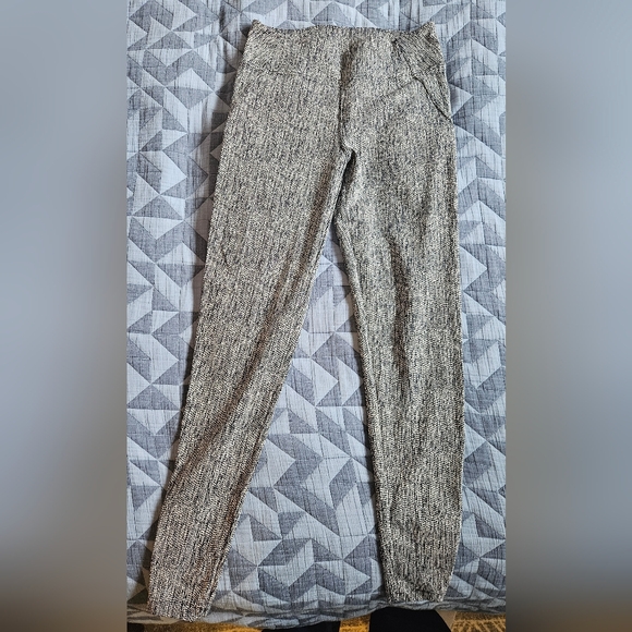 Athleta Textured Zip-Hem Pants | Medium Tall | Excellent Condition - Picture 2 of 5